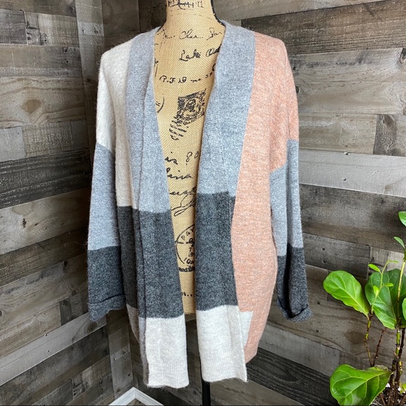 Cotton Emporium Sweaters - Cotton Emporium Axelle color-block sweater